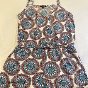 Sleeveless shorts romper